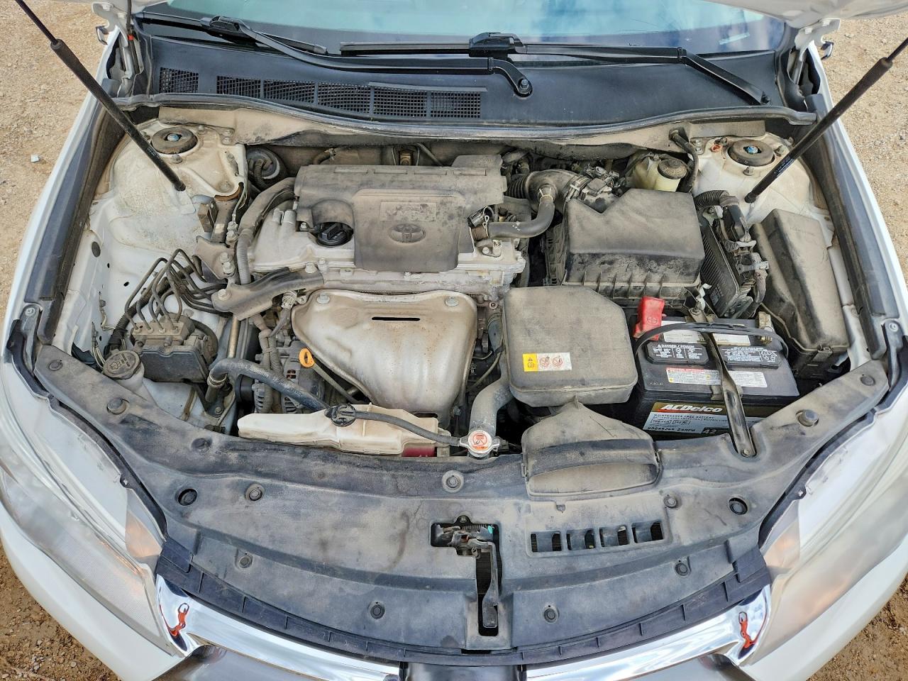 2017 TOYOTA CAMRY LE photo 31