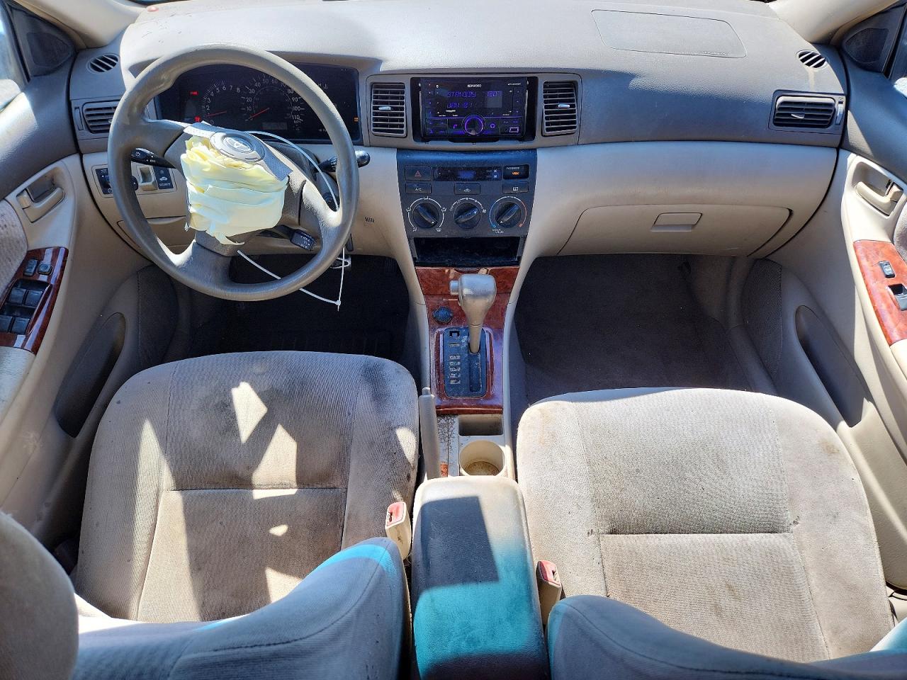 2005 TOYOTA COROLLA LE photo 22