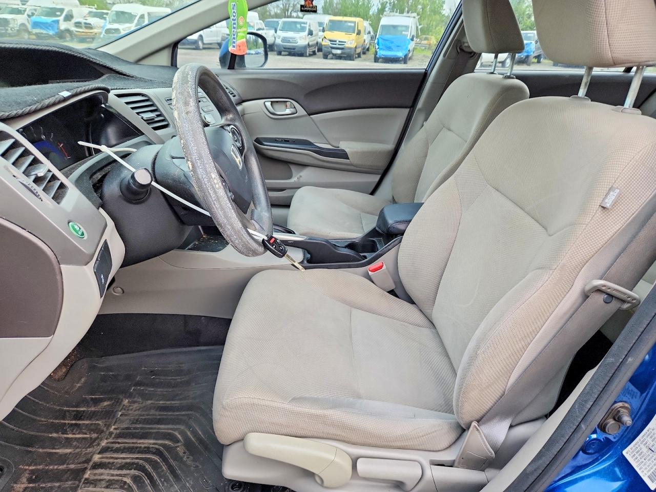 2012 HONDA CIVIC LX photo 13