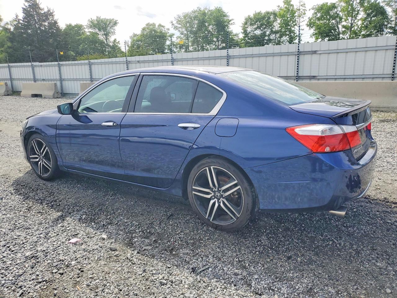 2015 HONDA ACCORD SPORT photo 3
