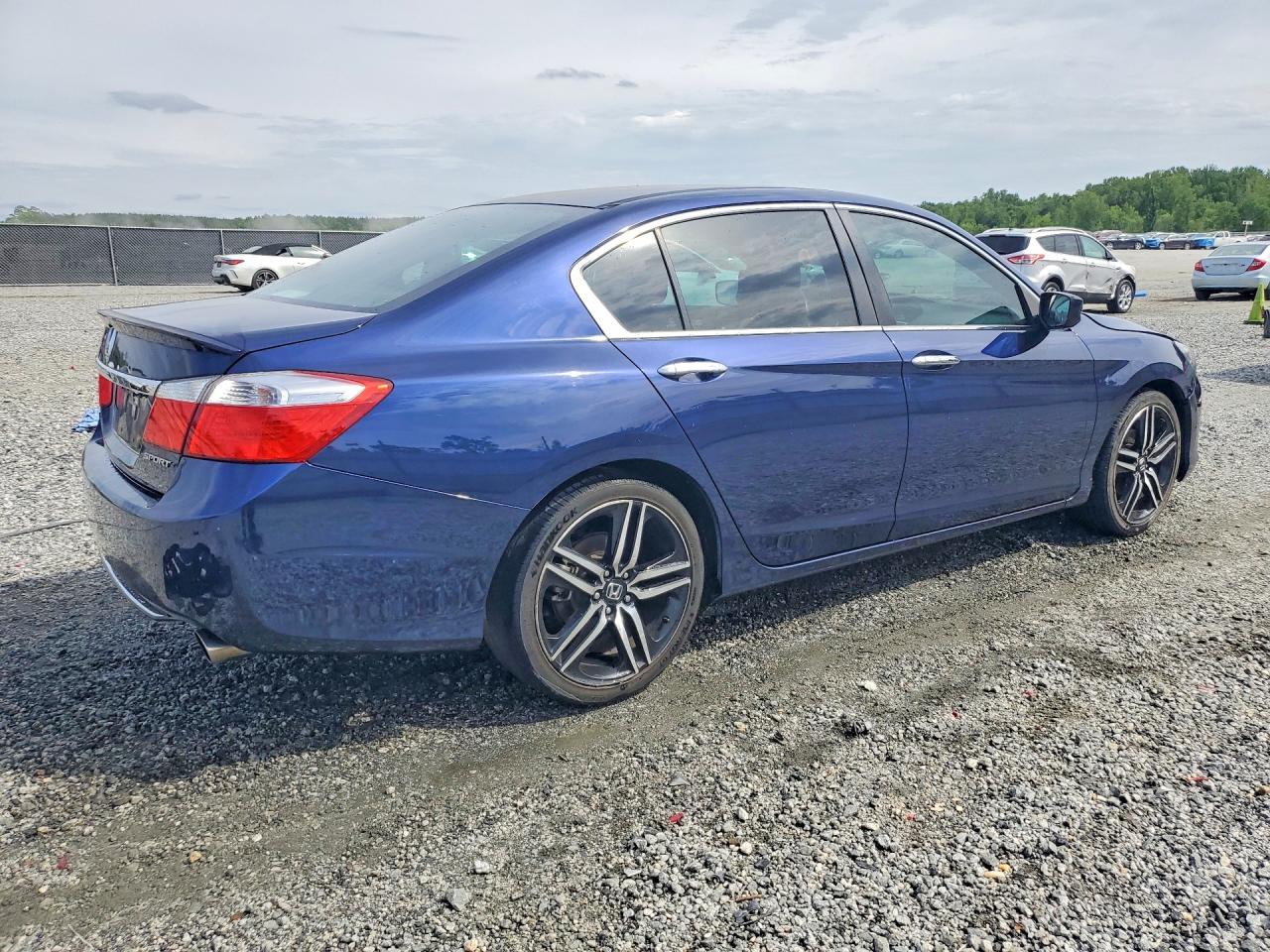 2015 HONDA ACCORD SPORT photo 5