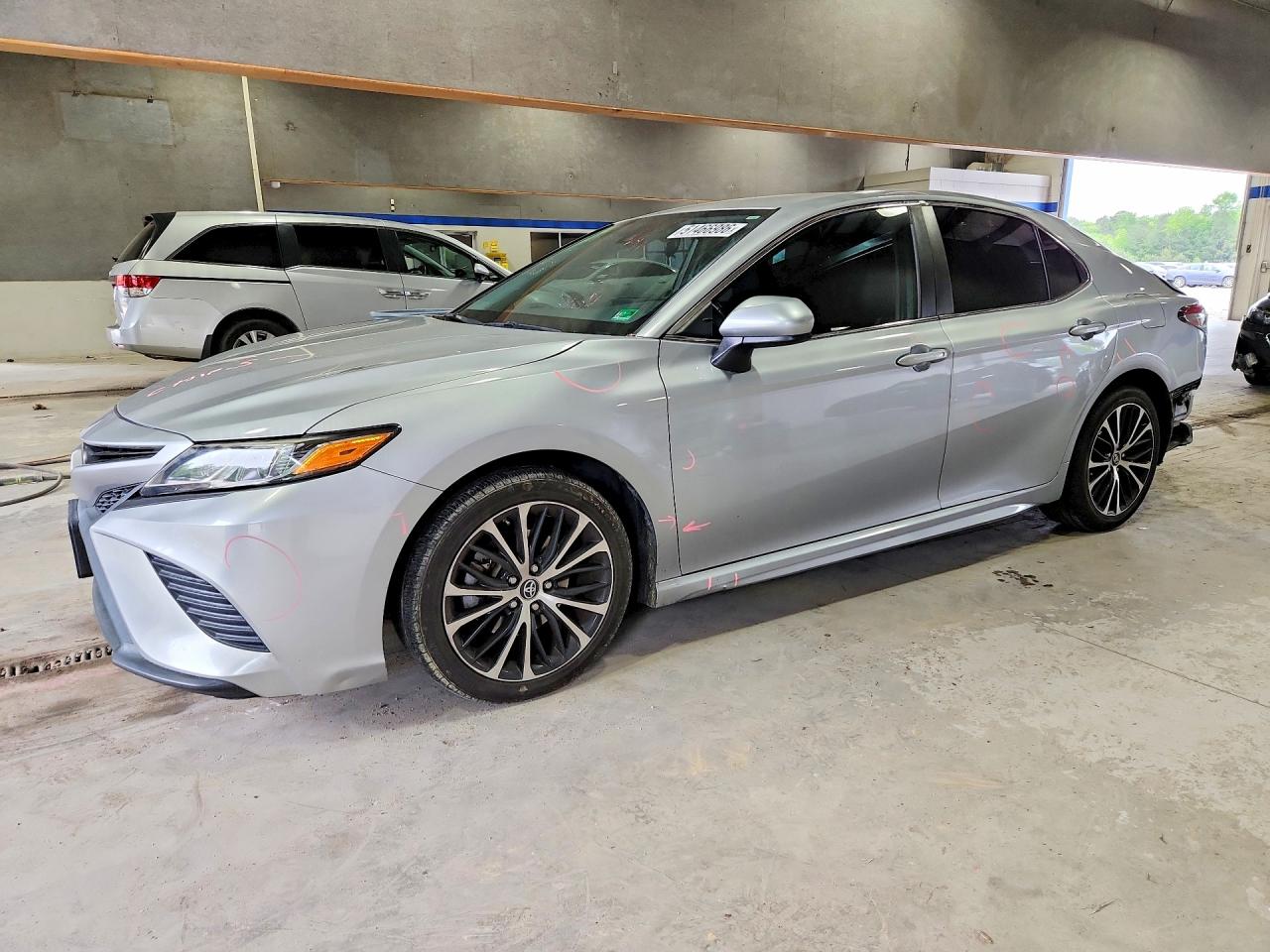 2019 TOYOTA CAMRY