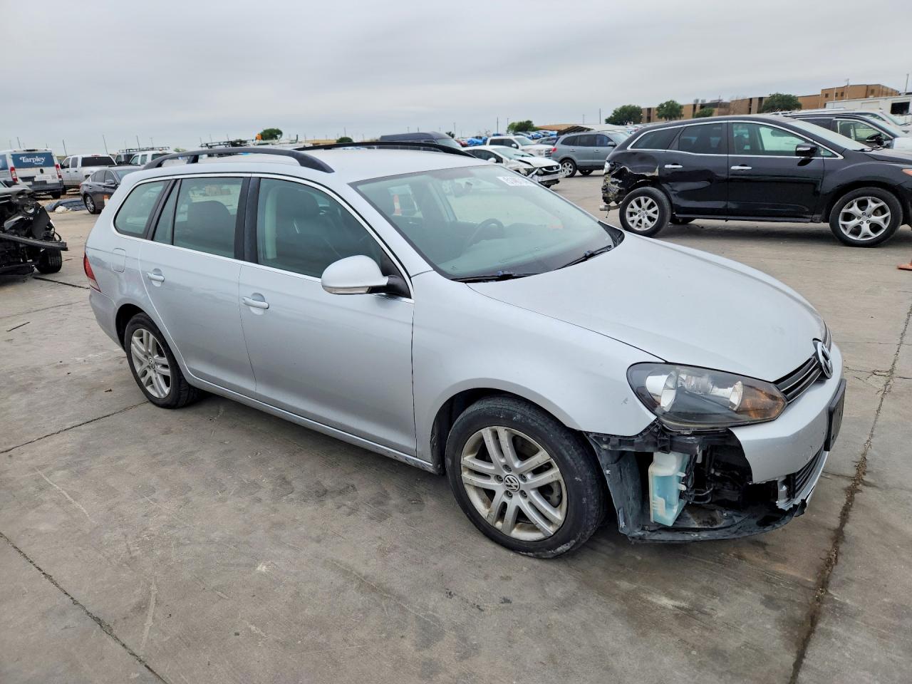 2013 VOLKSWAGEN JETTA TDI photo 10