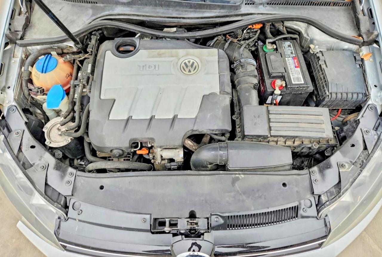 2013 VOLKSWAGEN JETTA TDI photo 31