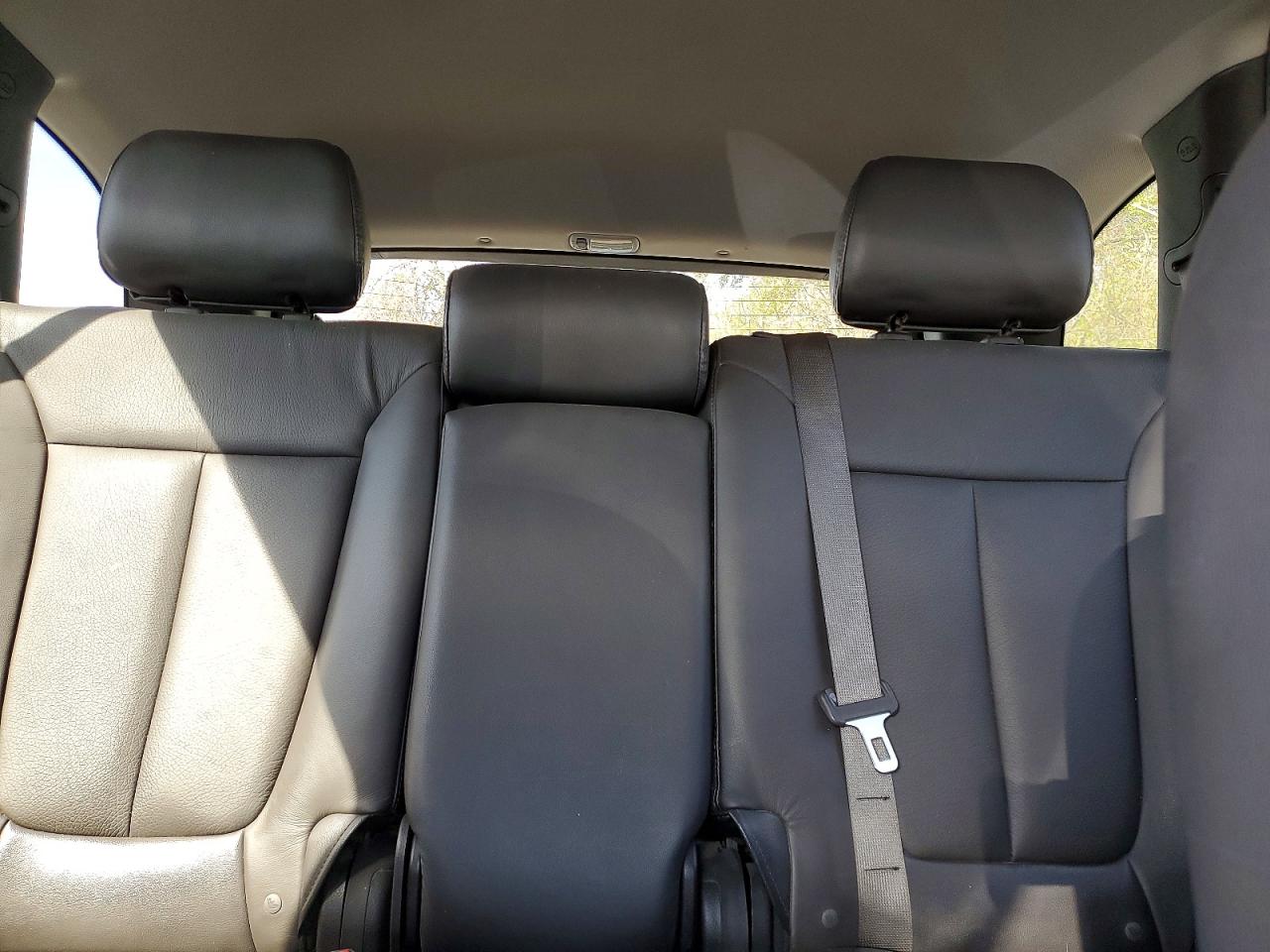 2010 HYUNDAI SANTA FE SE photo 19