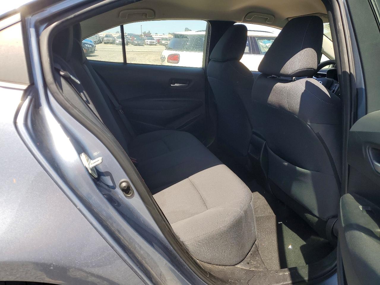 2020 TOYOTA COROLLA LE photo 19