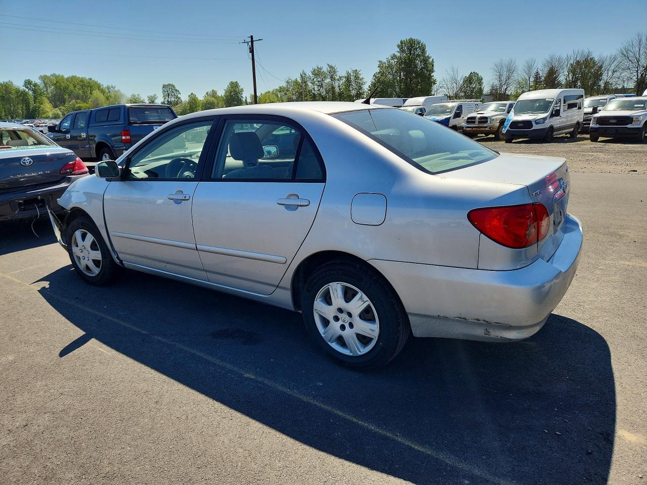 2005 TOYOTA COROLLA LE photo 3
