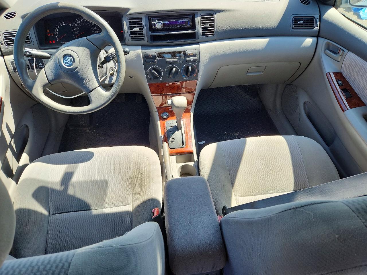 2005 TOYOTA COROLLA LE photo 15