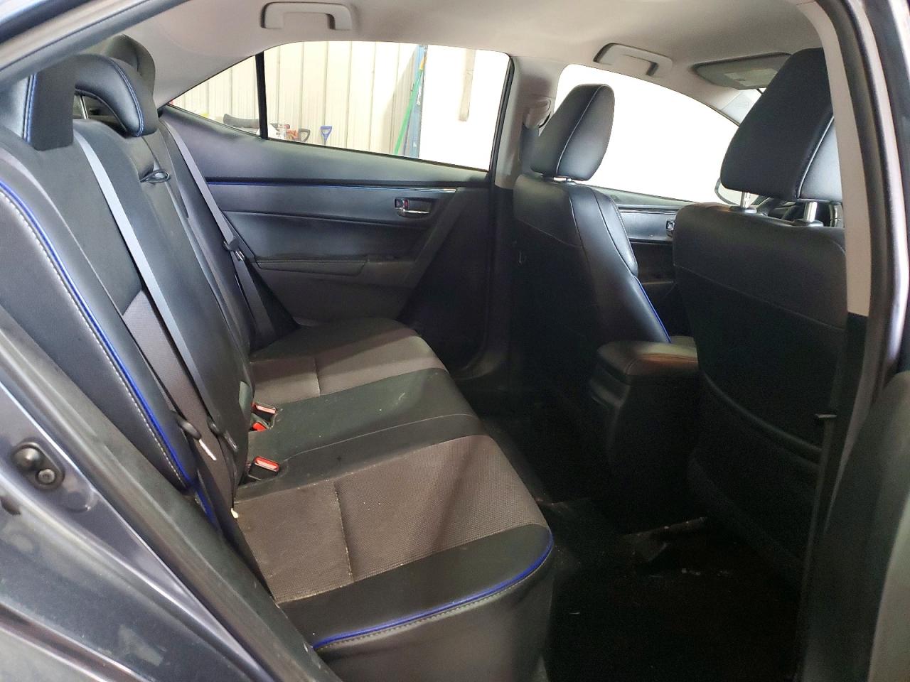 2017 TOYOTA COROLLA SE photo 10
