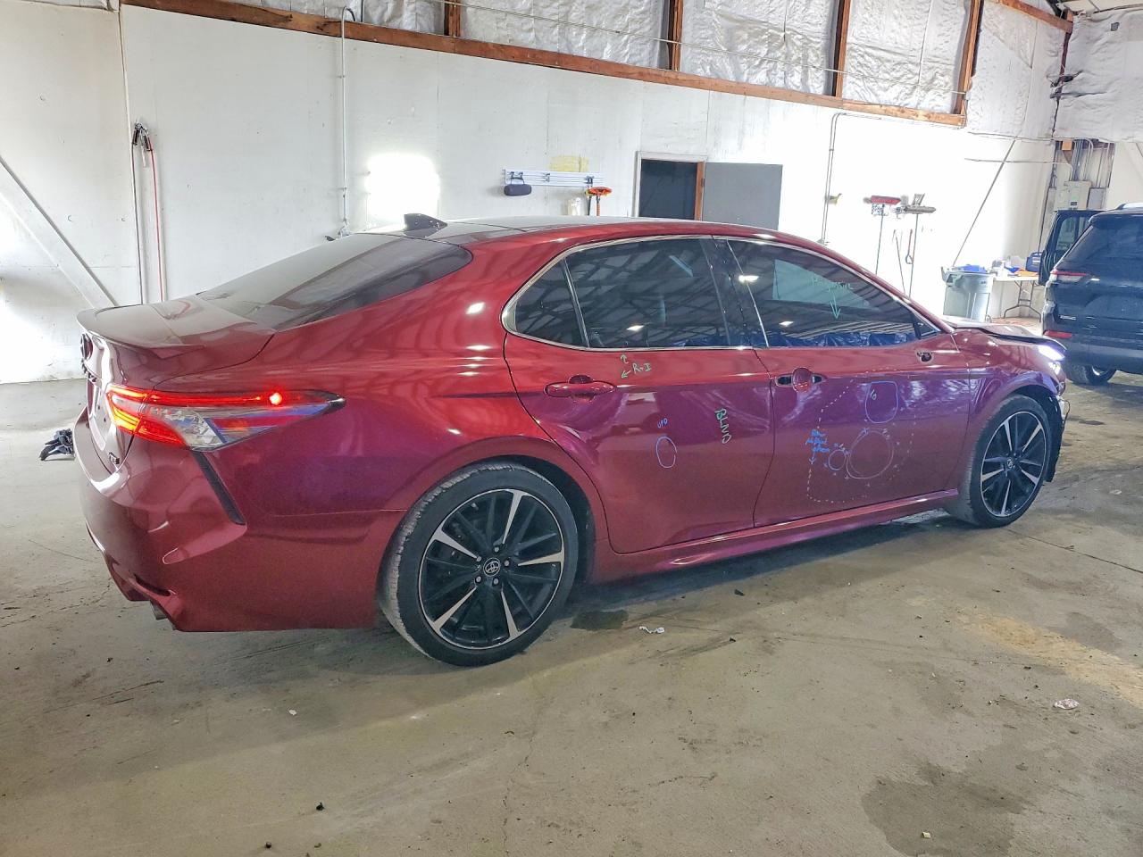 2018 TOYOTA CAMRY XSE photo 5