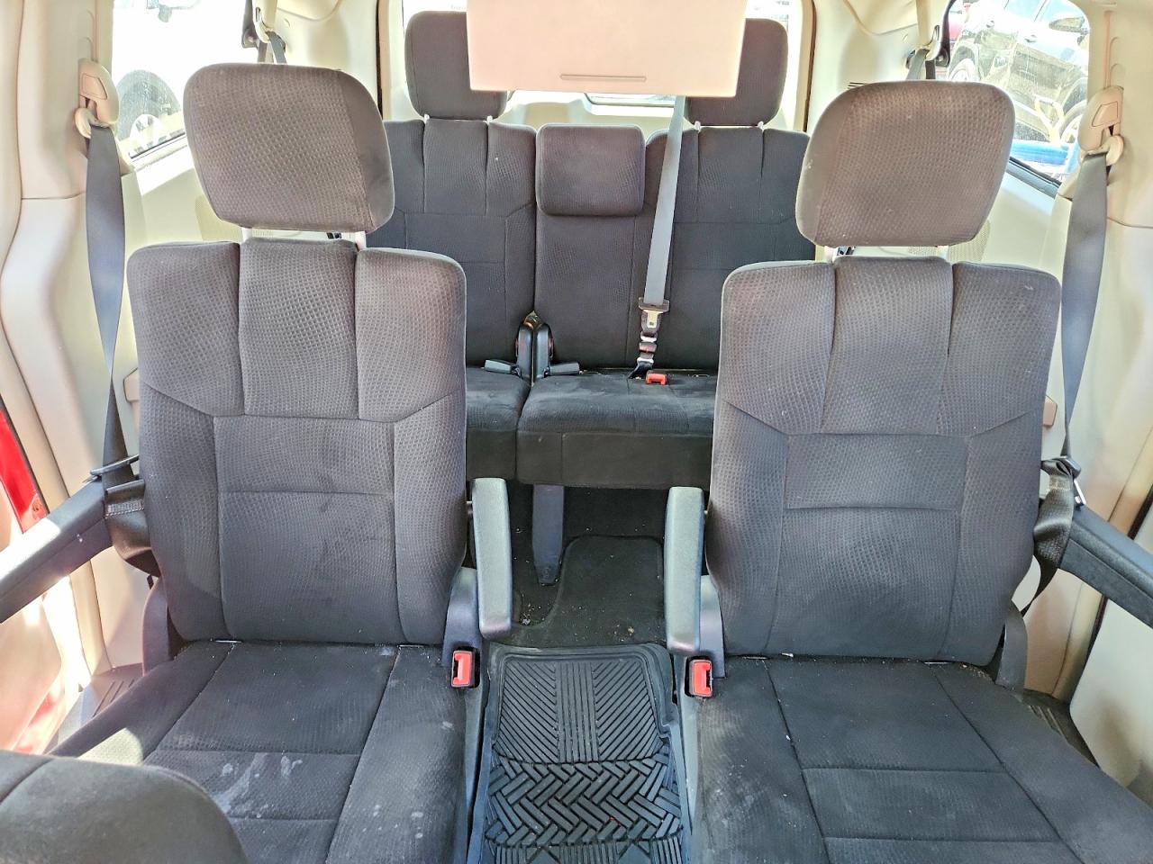 2011 DODGE GRAND CARAVAN CREW photo 19