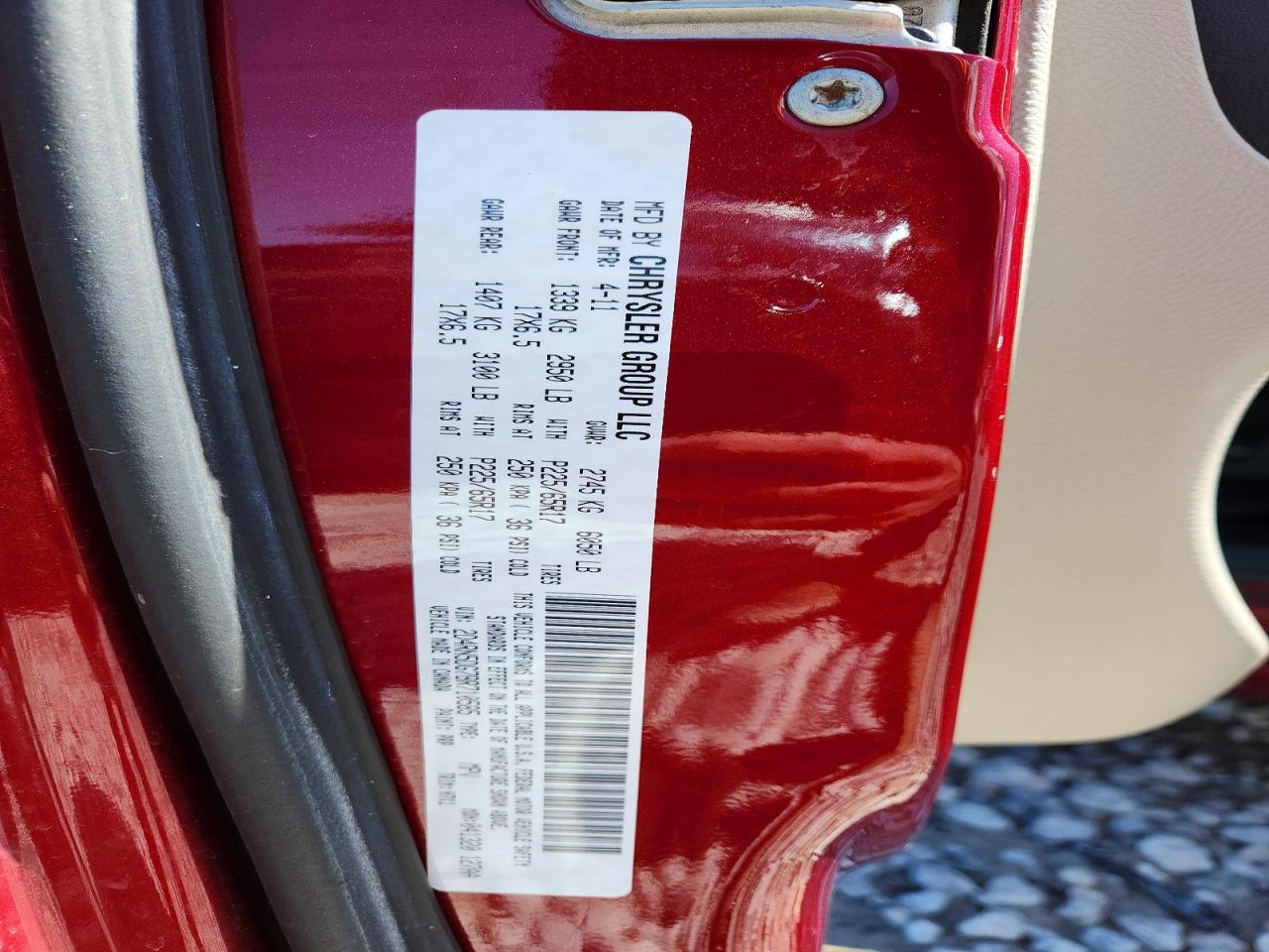 2011 DODGE GRAND CARAVAN CREW photo 25