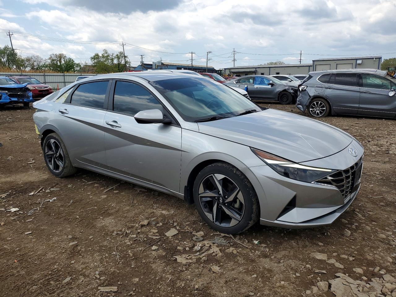 2023 HYUNDAI ELANTRA SEL photo 10