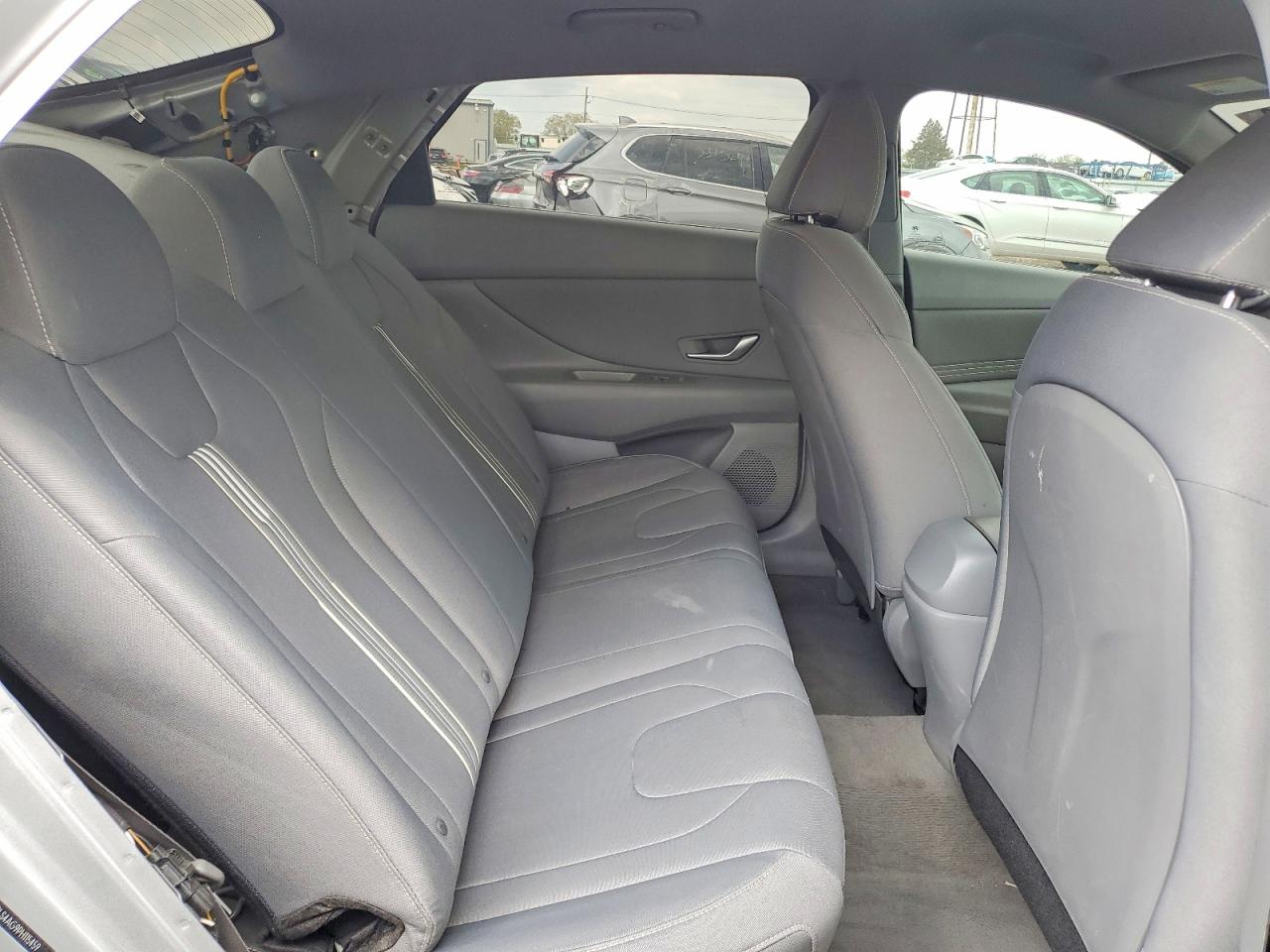2023 HYUNDAI ELANTRA SEL photo 28