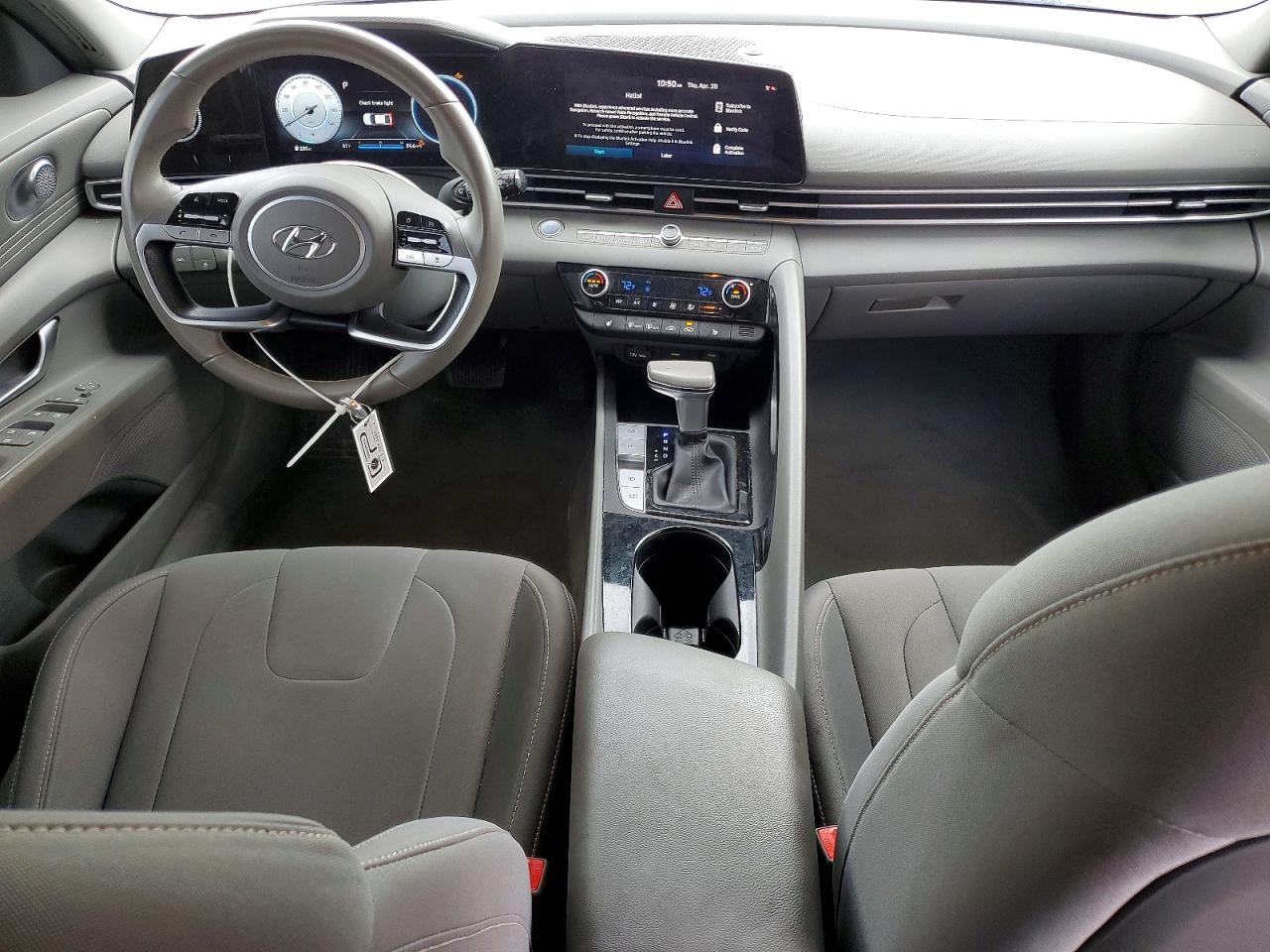 2023 HYUNDAI ELANTRA SEL photo 22