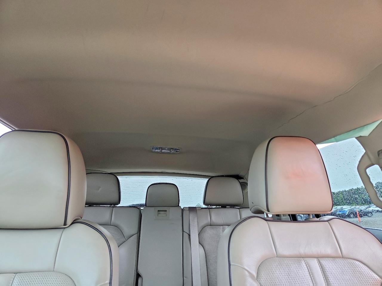 2011 LINCOLN MKX photo 10