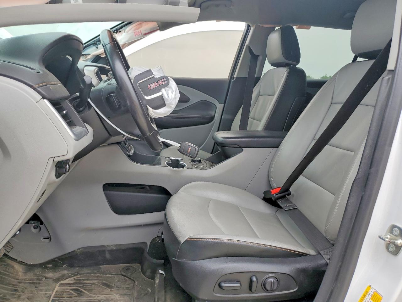 2019 GMC TERRAIN SLT photo 13