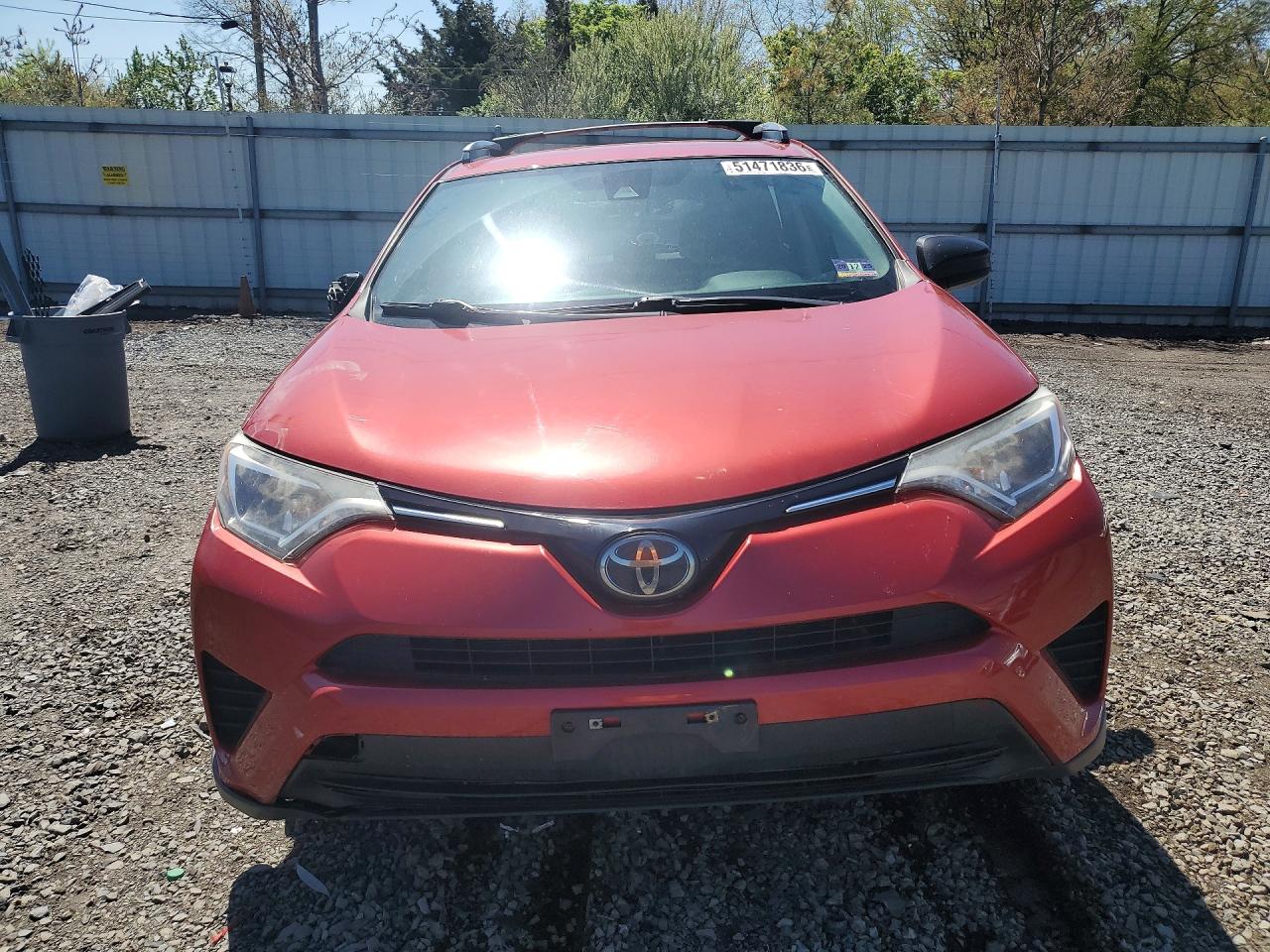 2017 TOYOTA RAV4 LE photo 9