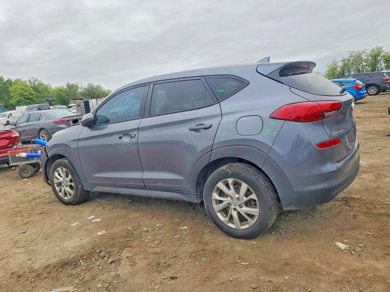 2019 HYUNDAI TUCSON SE photo 3