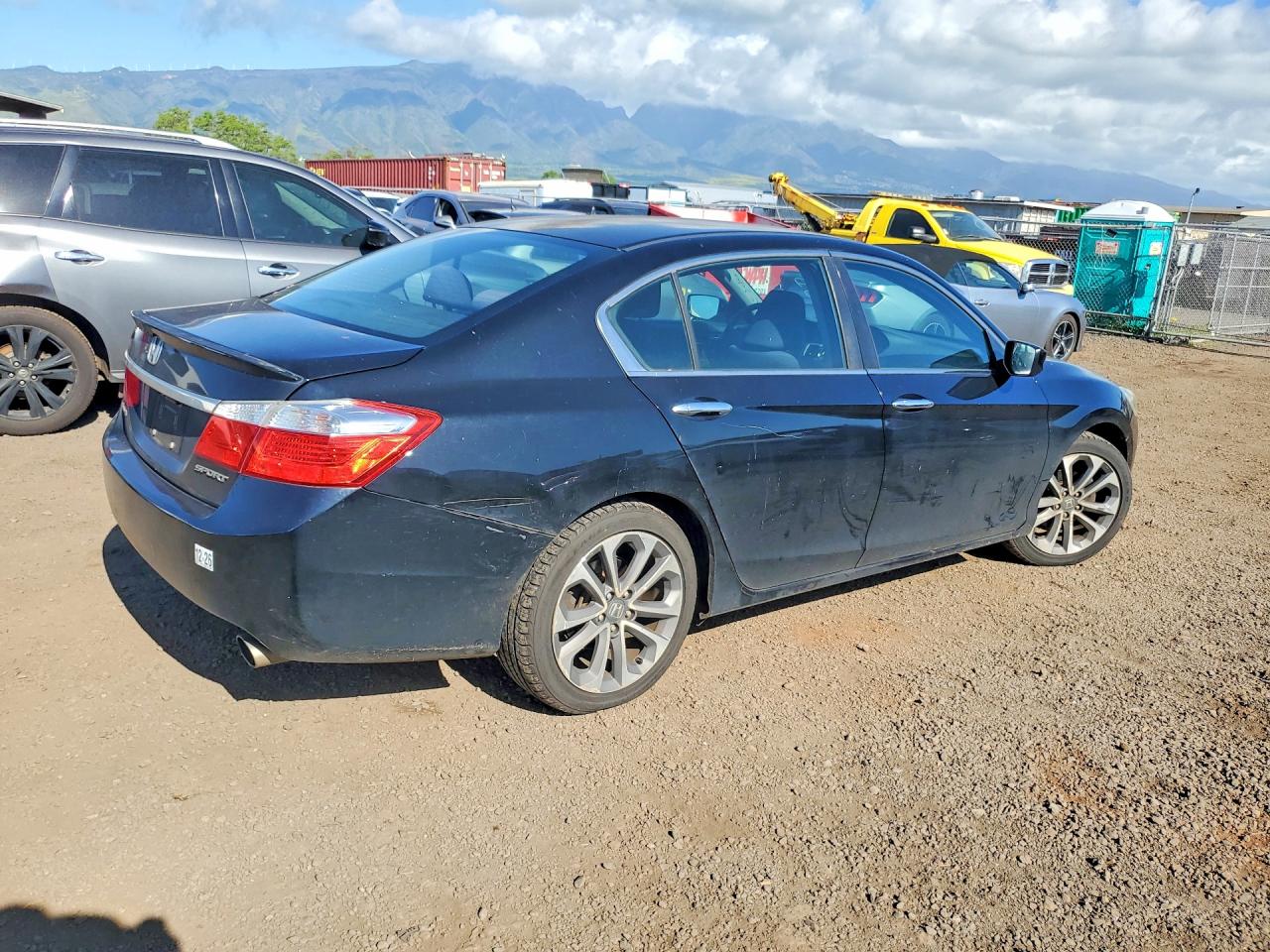 2015 HONDA ACCORD SPORT photo 3