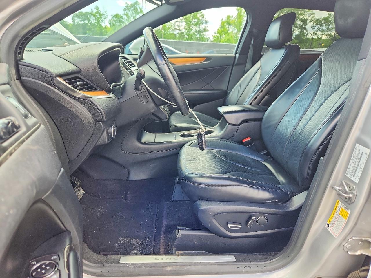2017 LINCOLN MKC RESERVE photo 19