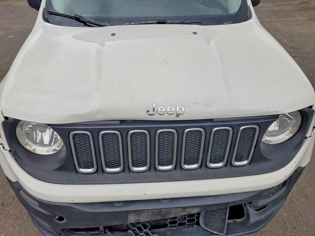 2017 JEEP RENEGADE SPORT photo 11