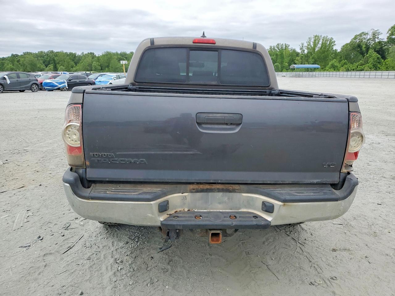 2012 TOYOTA TACOMA DOUBLE CAB photo 11