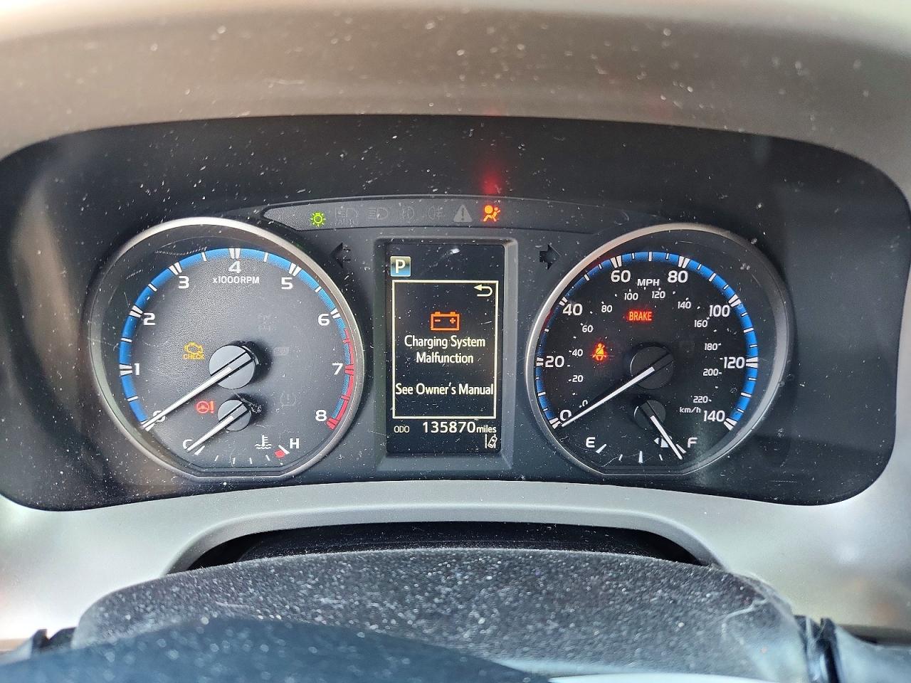 2017 TOYOTA RAV4 XLE photo 9