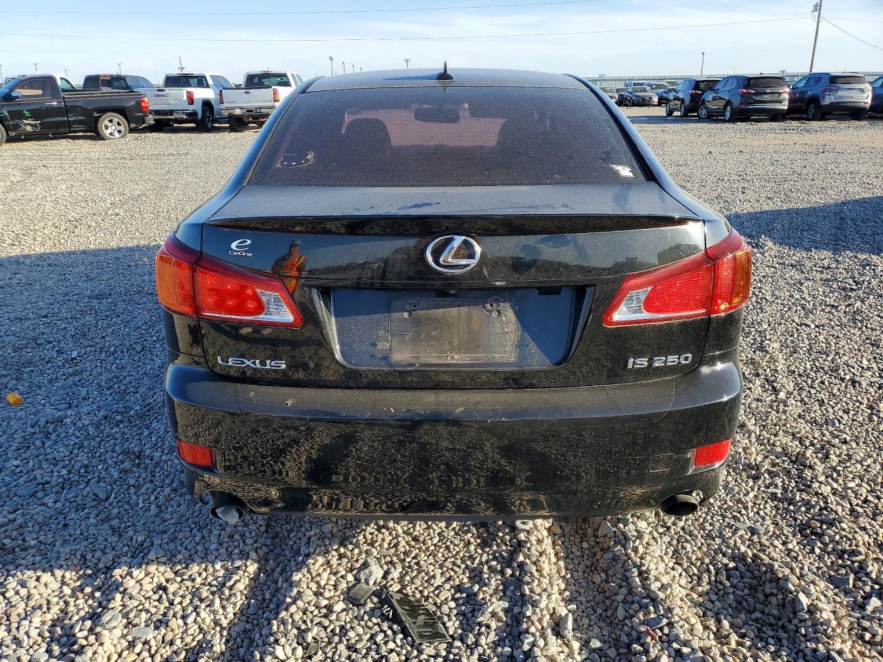2010 LEXUS IS 250 photo 11