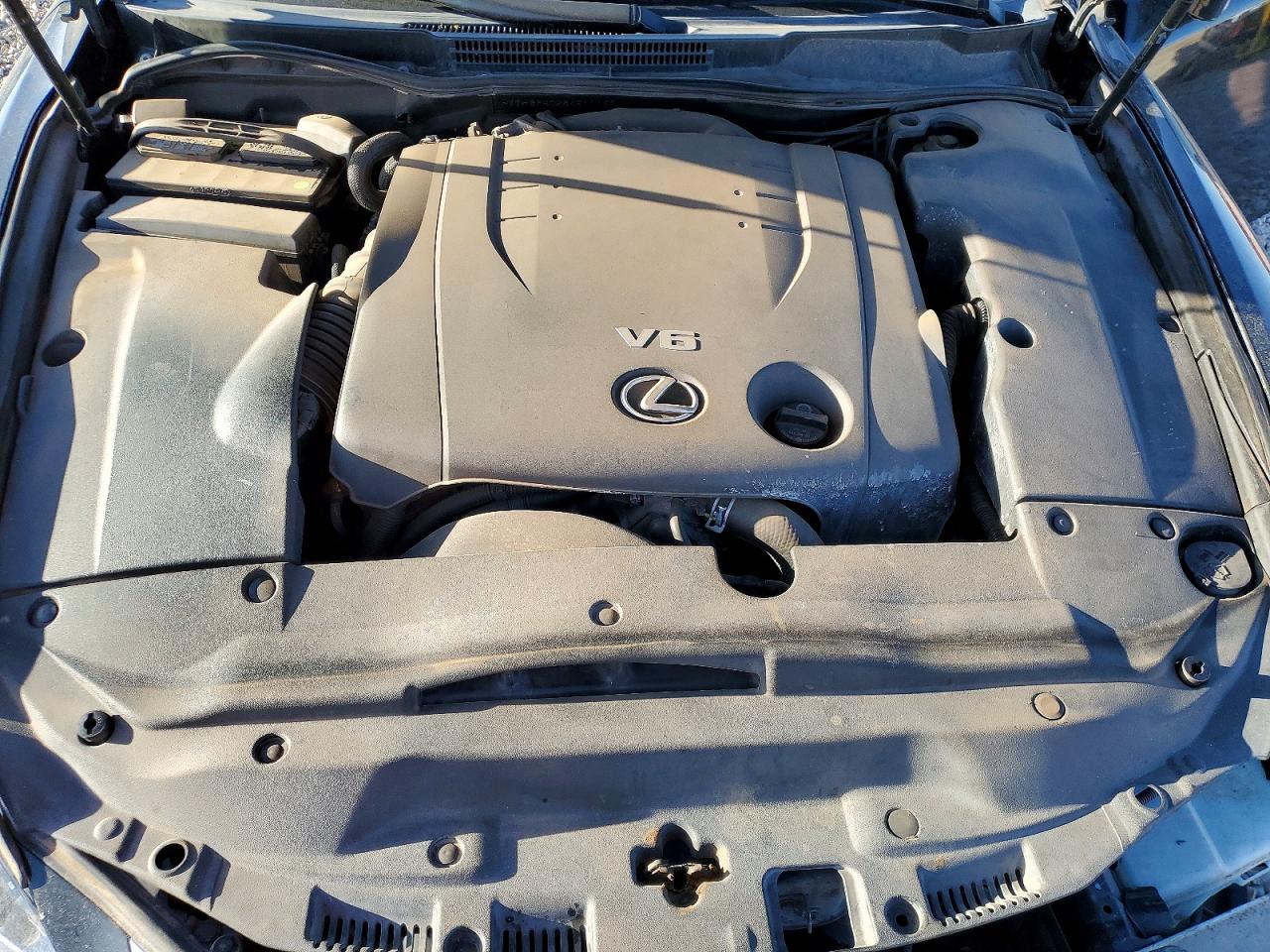 2010 LEXUS IS 250 photo 21