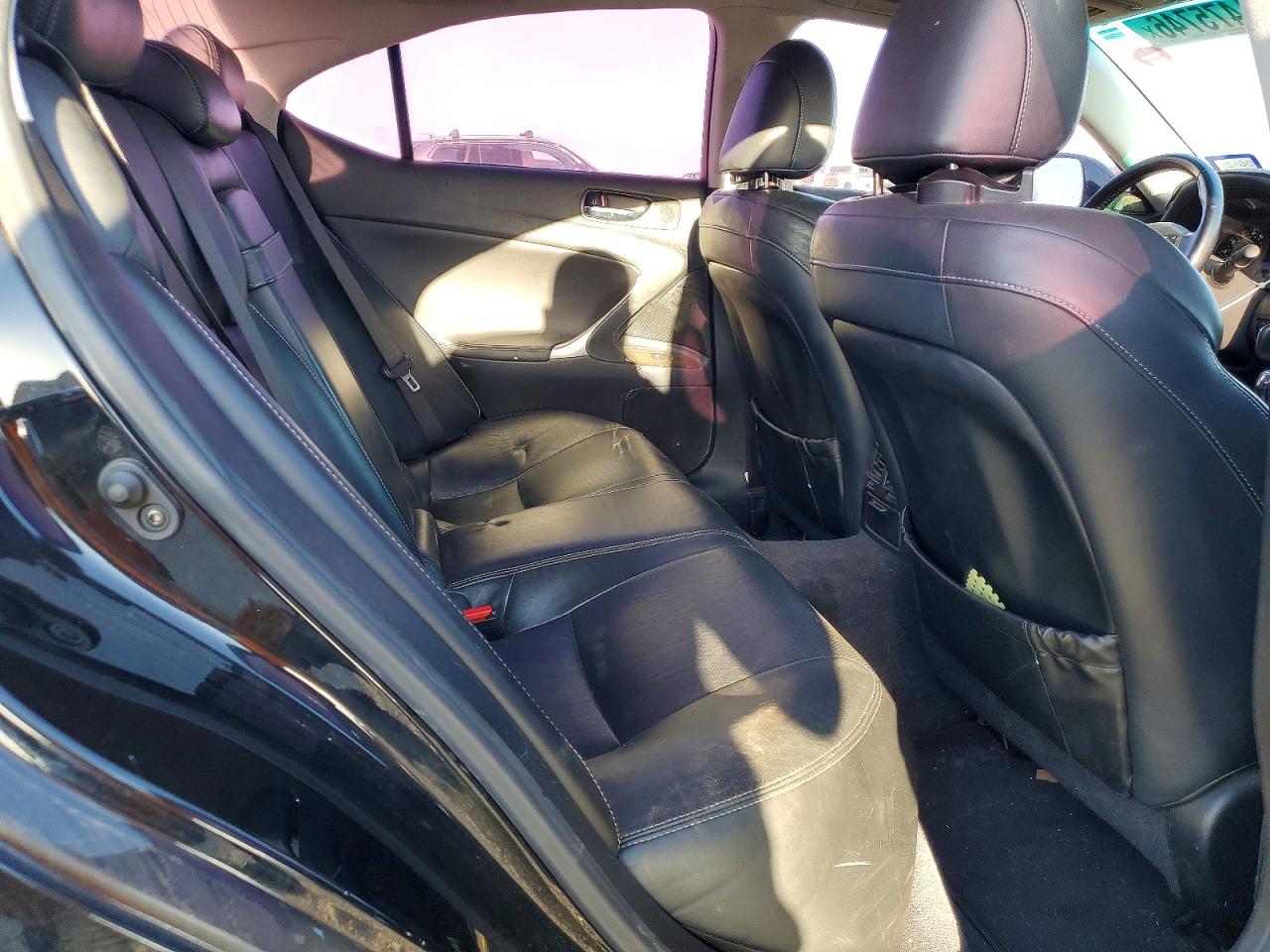 2010 LEXUS IS 250 photo 19
