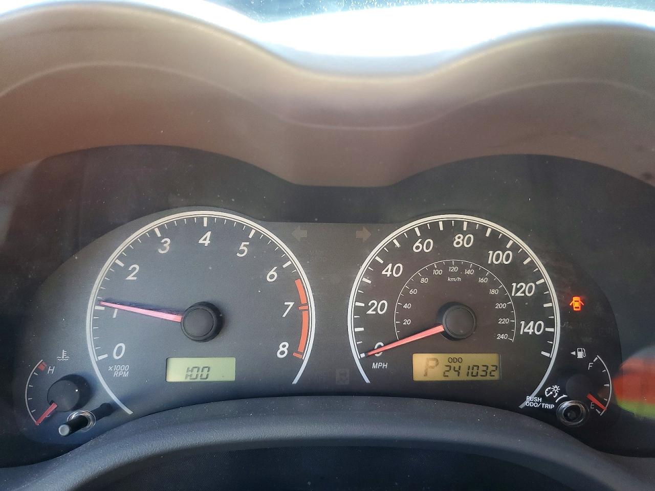 2010 TOYOTA COROLLA LE photo 17