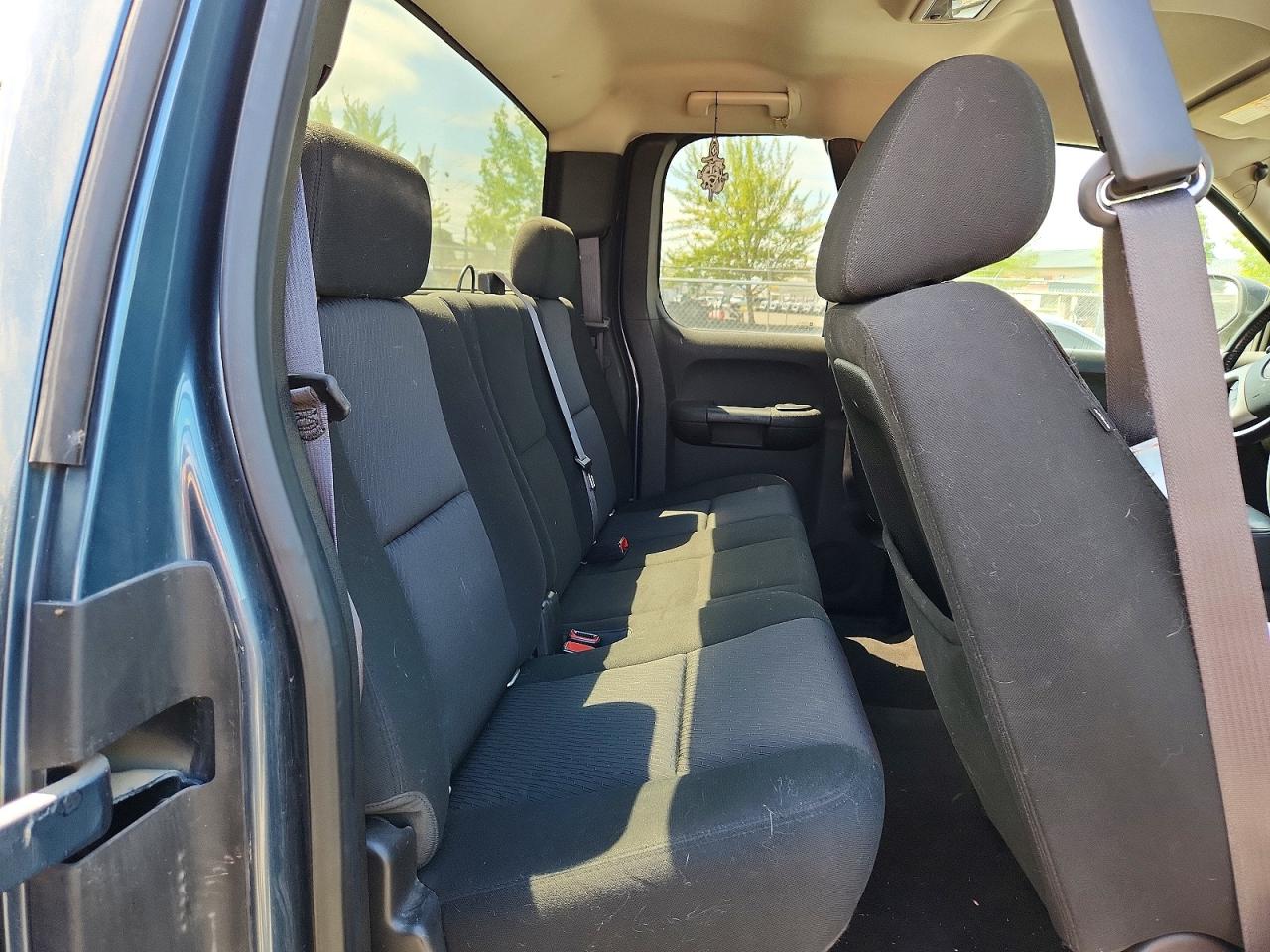 2012 GMC SIERRA K2500 SLE photo 19