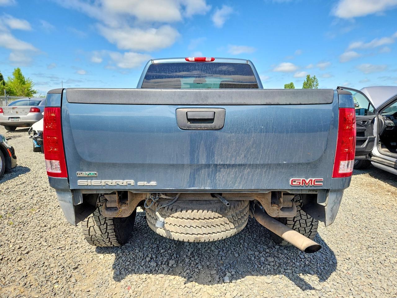 2012 GMC SIERRA K2500 SLE photo 11