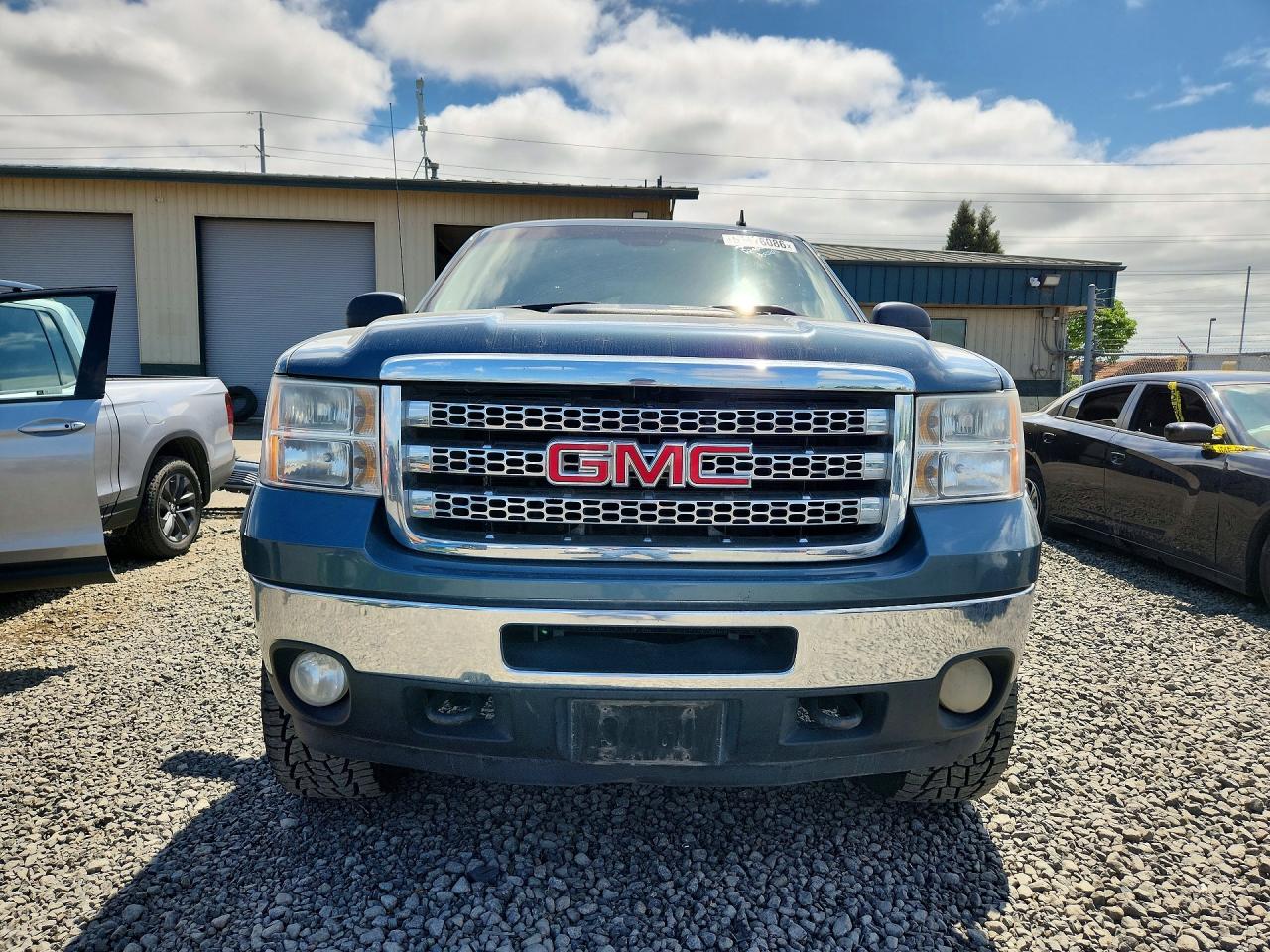 2012 GMC SIERRA K2500 SLE photo 9