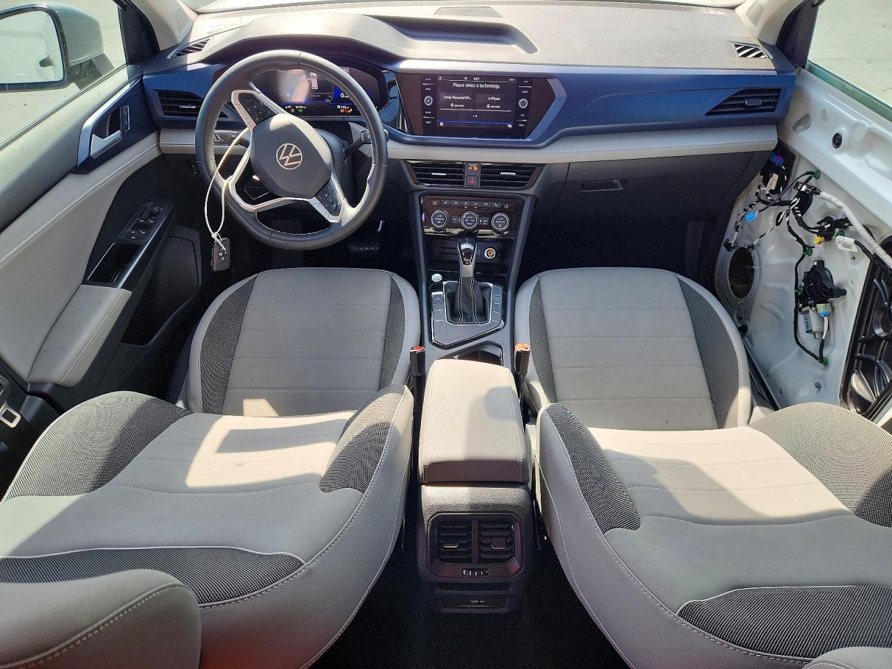 2024 VOLKSWAGEN TAOS SE photo 15