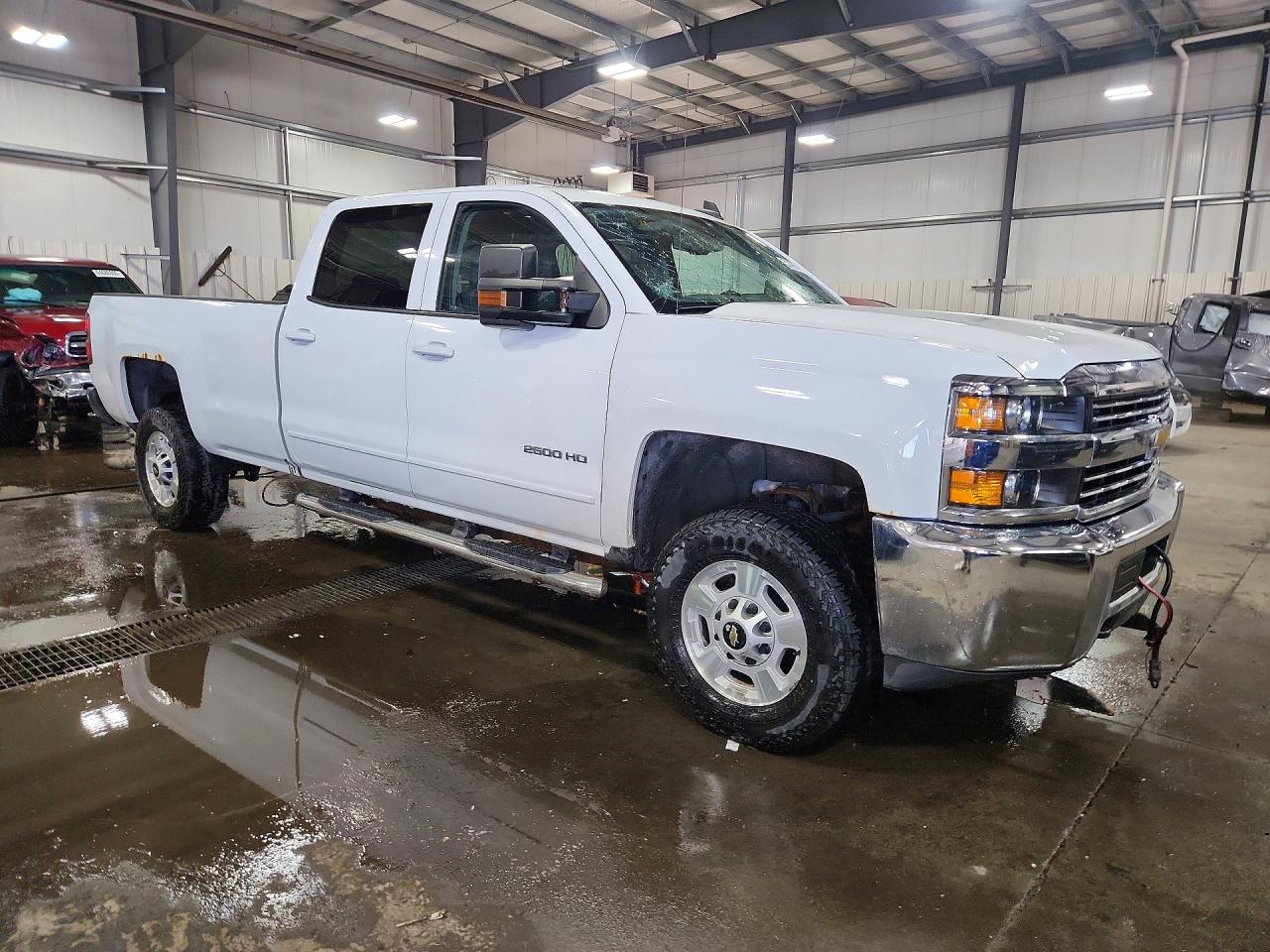 2017 CHEVROLET SILVERADO K2500 HEAVY DUTY LT photo 4