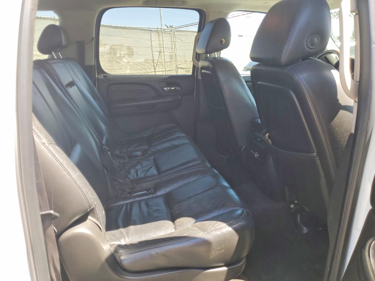 2007 GMC YUKON XL DENALI photo 31