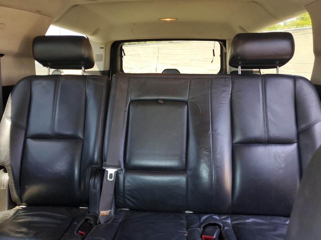 2007 GMC YUKON XL DENALI photo 28