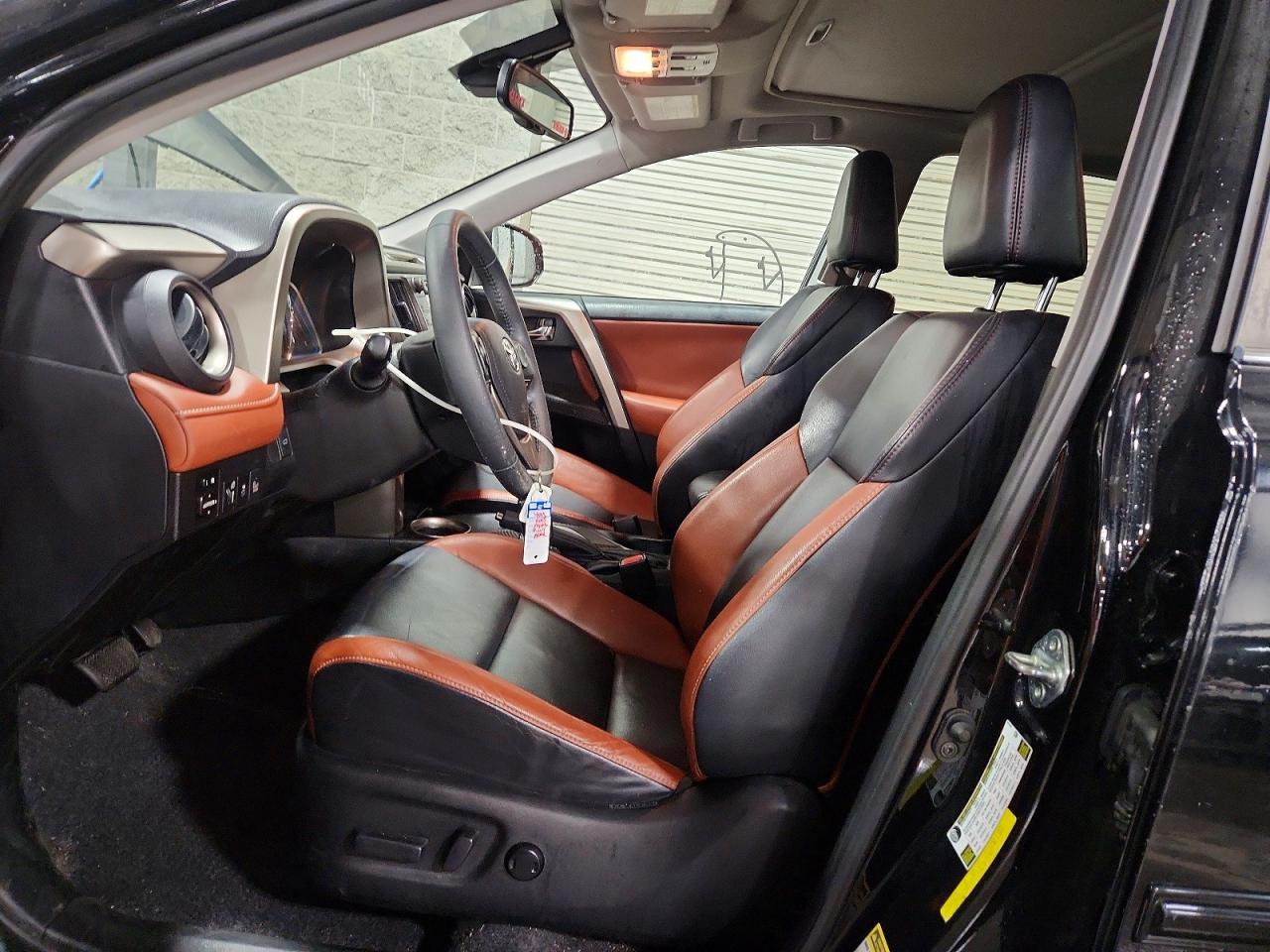 2015 TOYOTA RAV4 LIMITED photo 13
