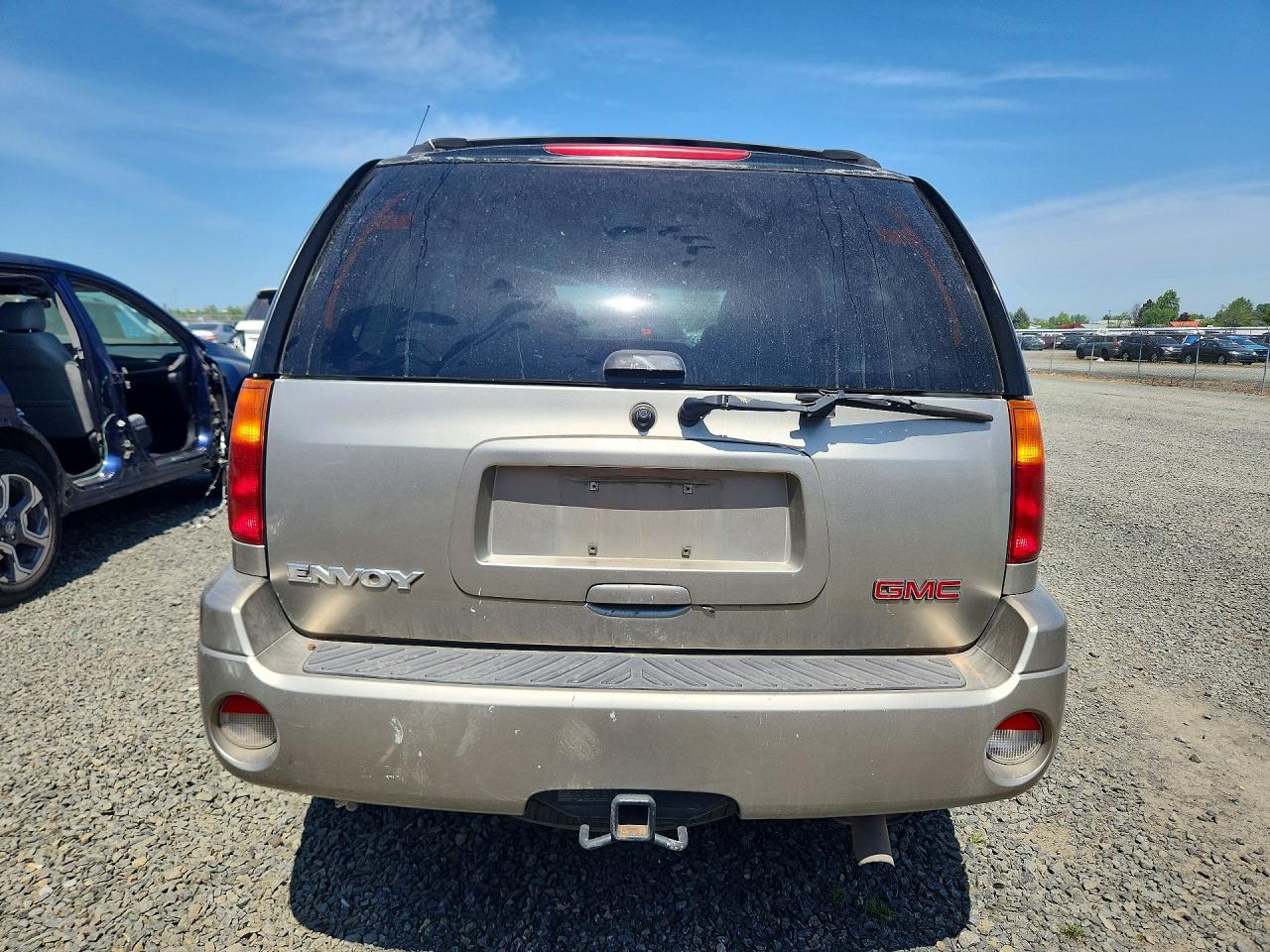 2002 GMC ENVOY photo 11