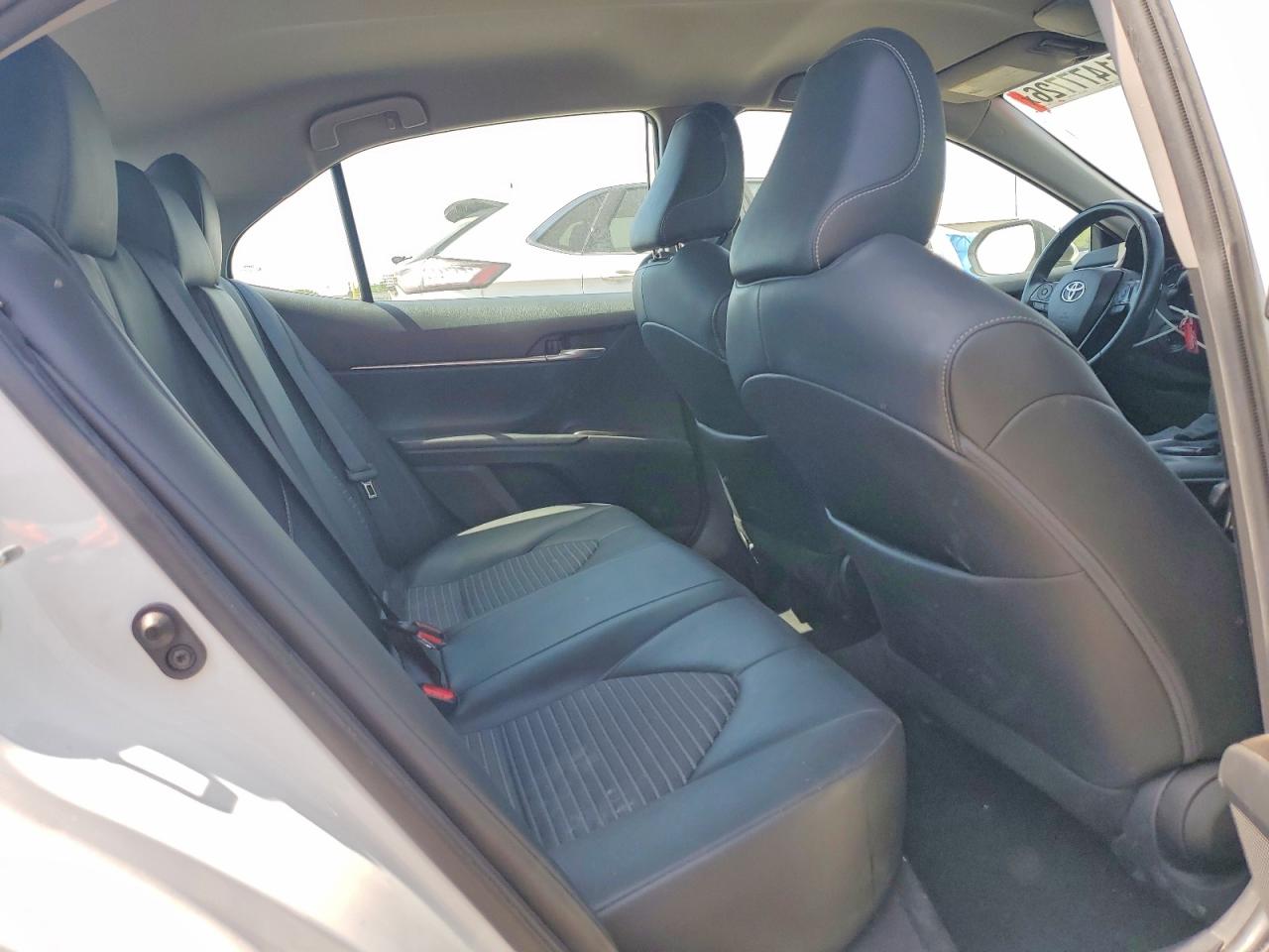 2021 TOYOTA CAMRY SE photo 28
