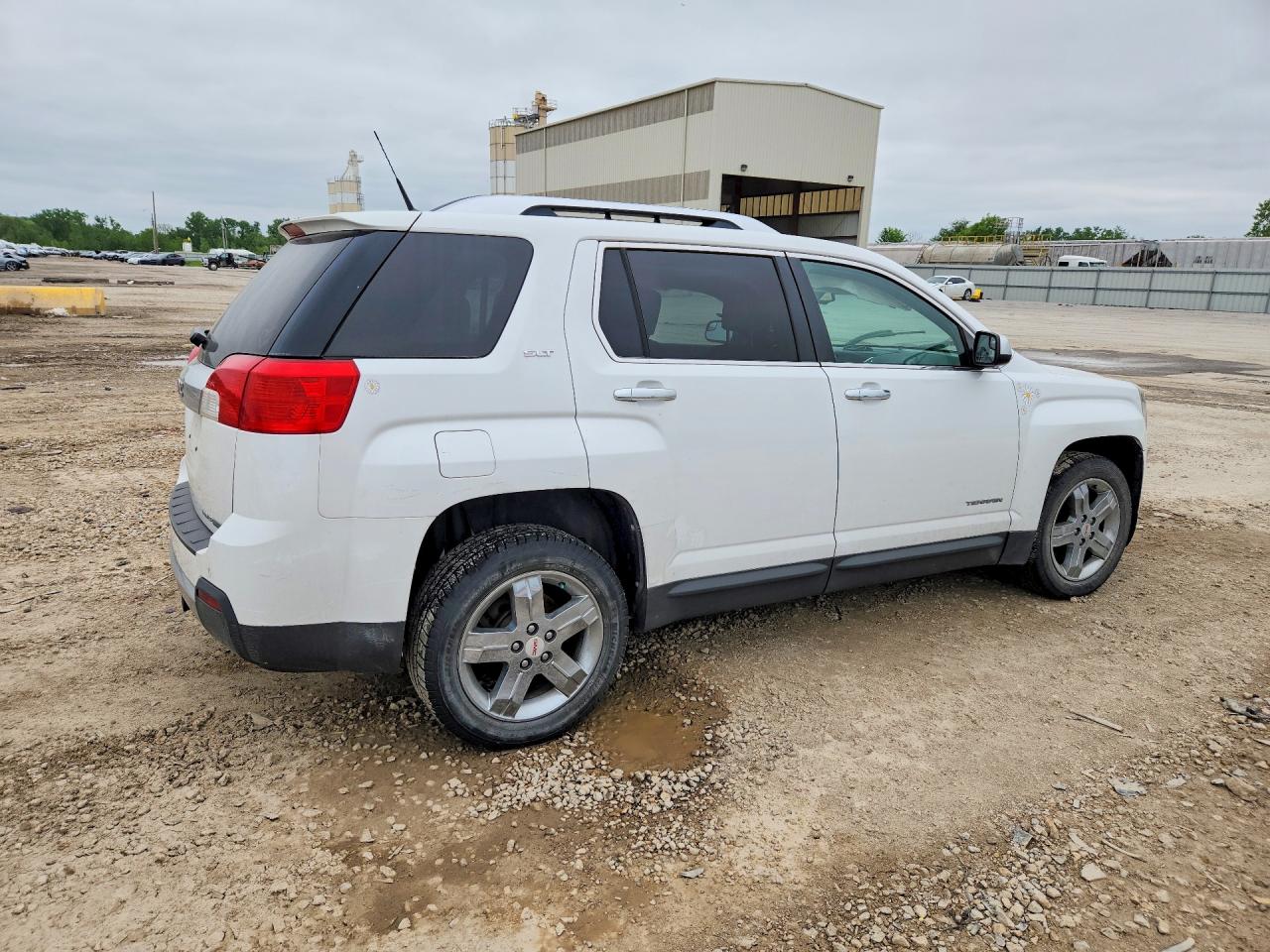 2012 GMC TERRAIN SLT photo 5
