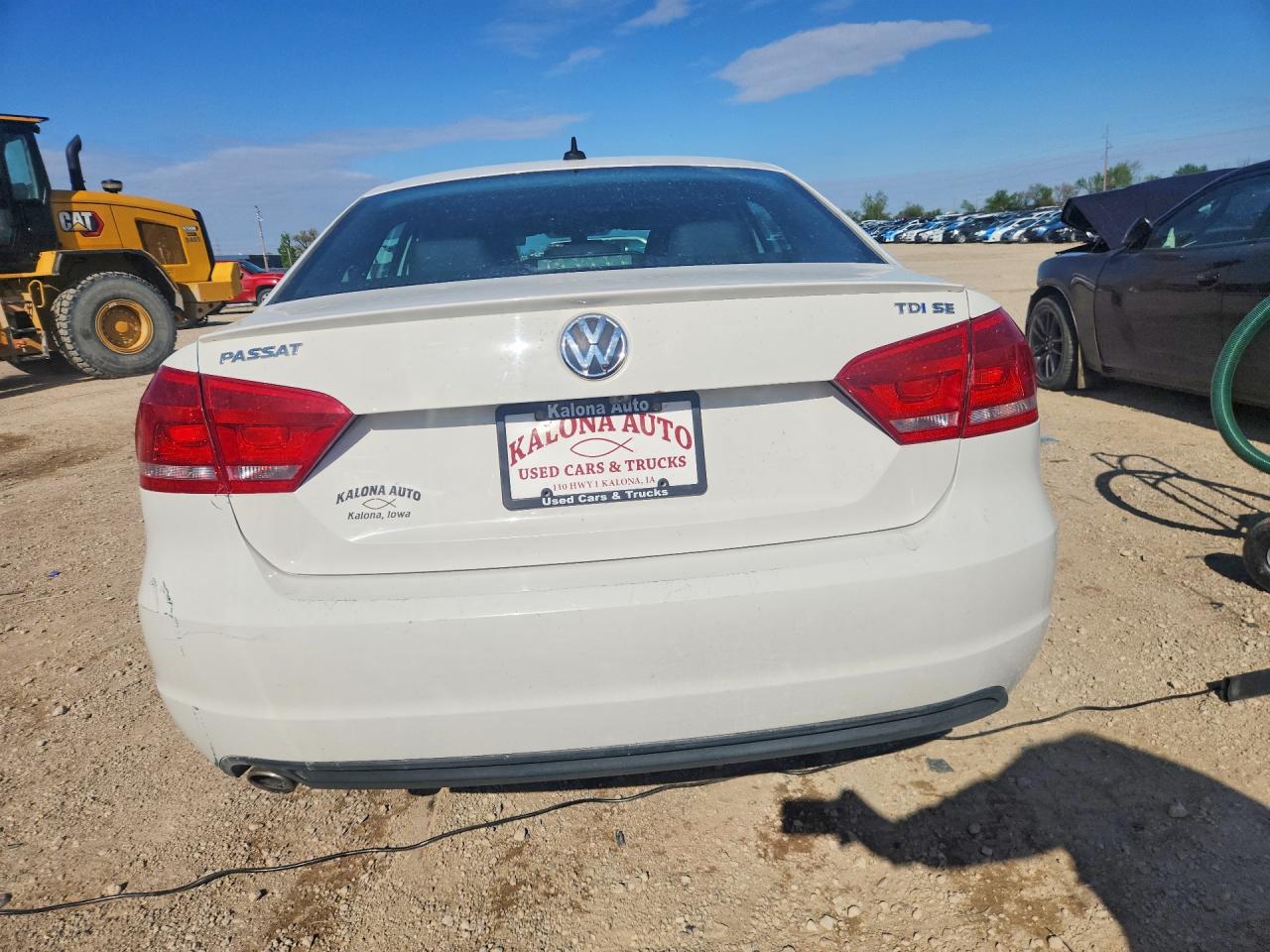 2014 VOLKSWAGEN PASSAT SE photo 16