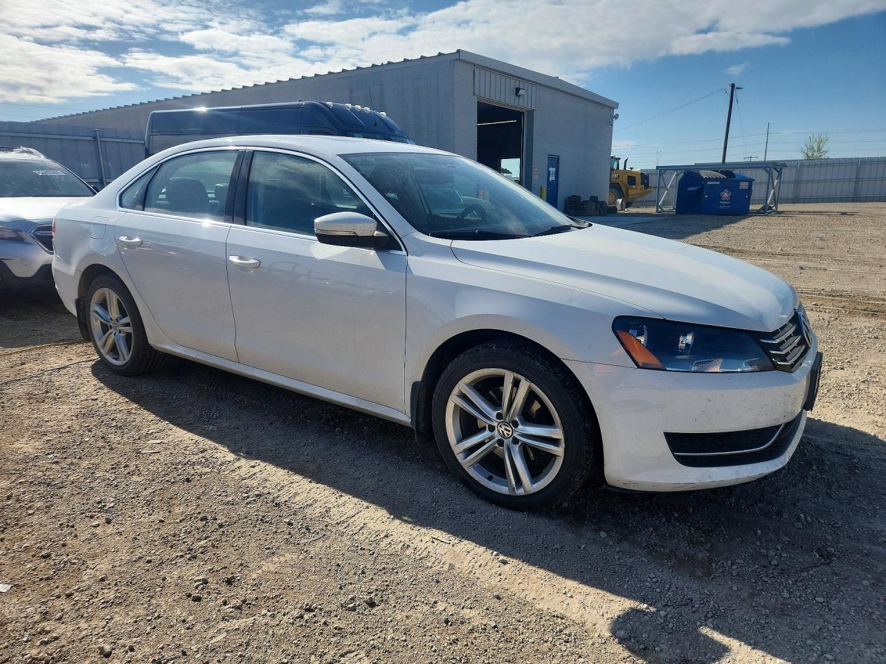 2014 VOLKSWAGEN PASSAT SE photo 10