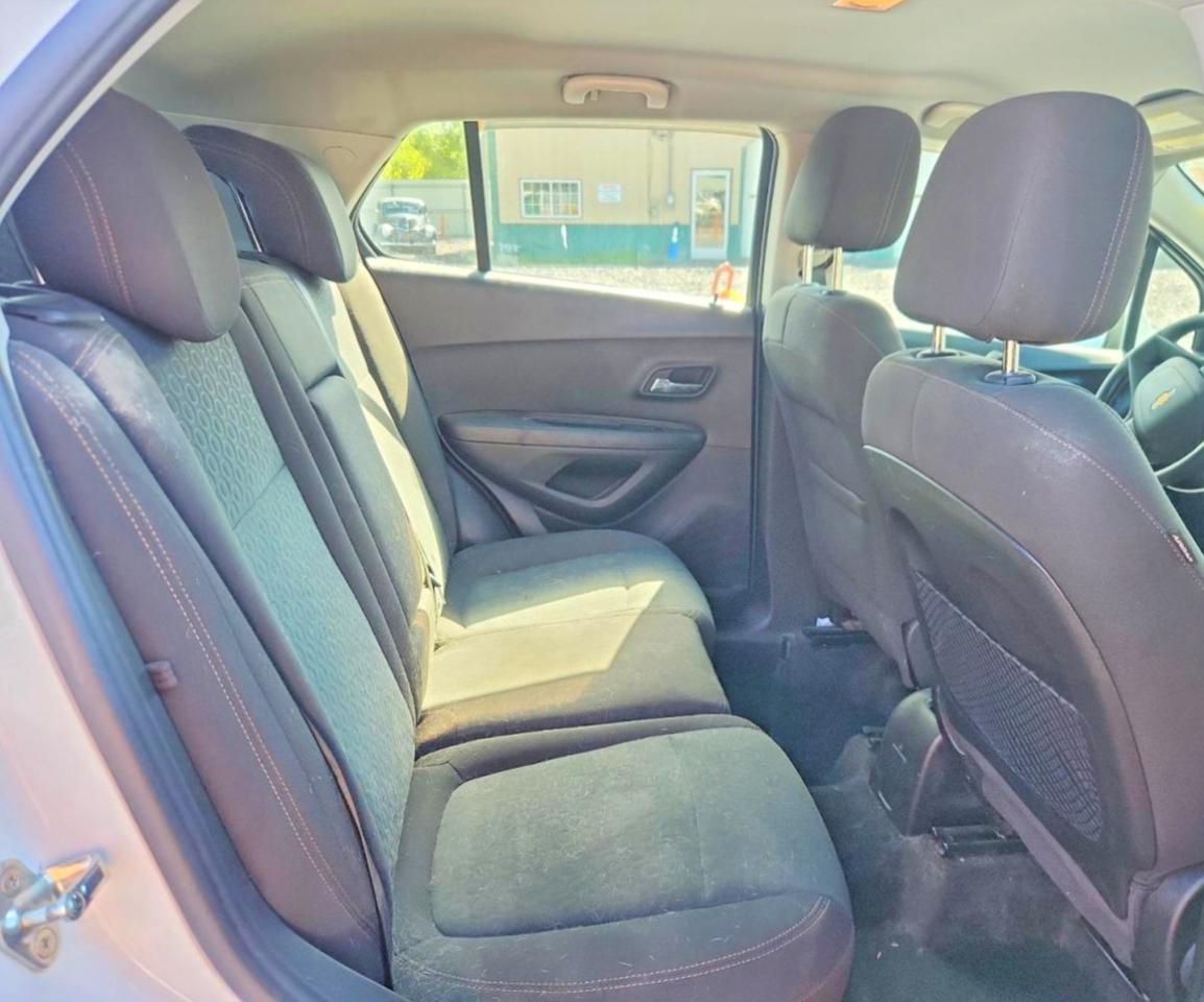 2018 CHEVROLET TRAX LS photo 19
