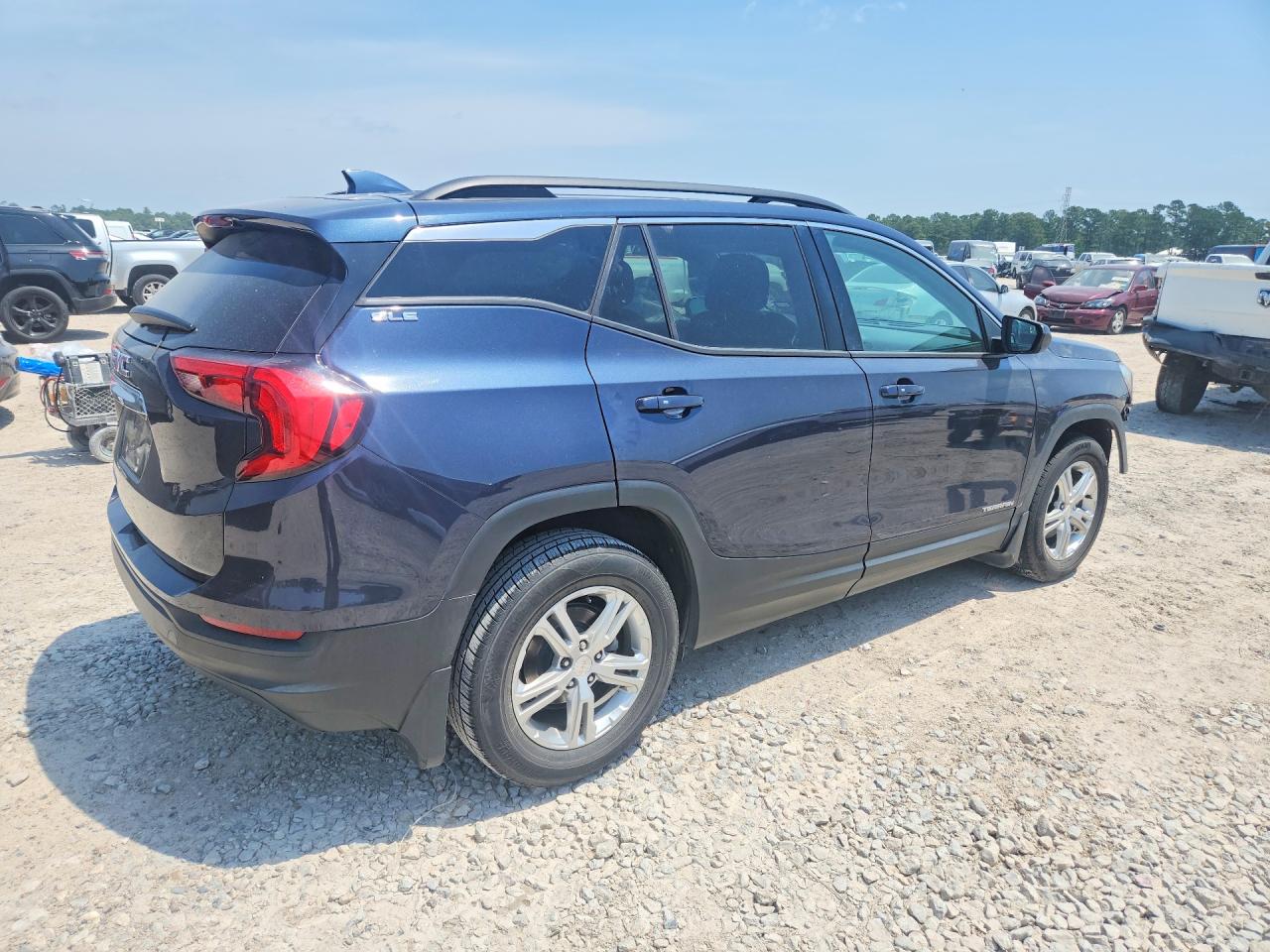 2018 GMC TERRAIN photo 7