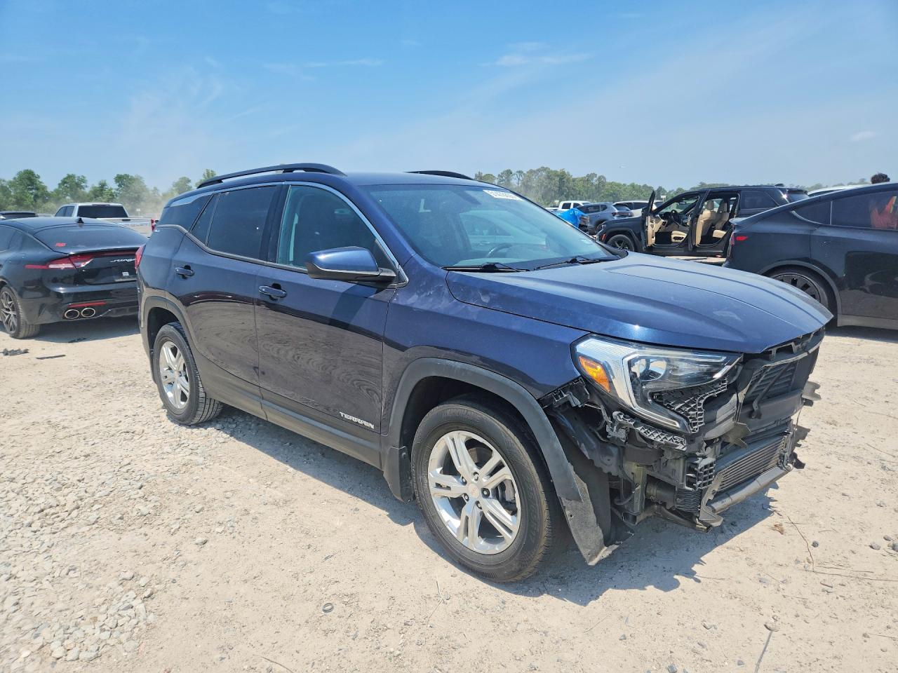2018 GMC TERRAIN photo 10