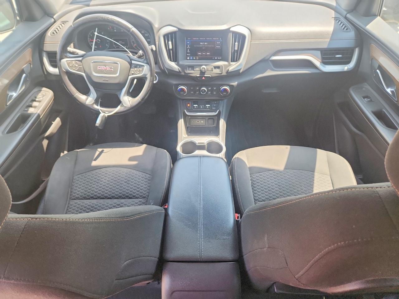 2018 GMC TERRAIN photo 22