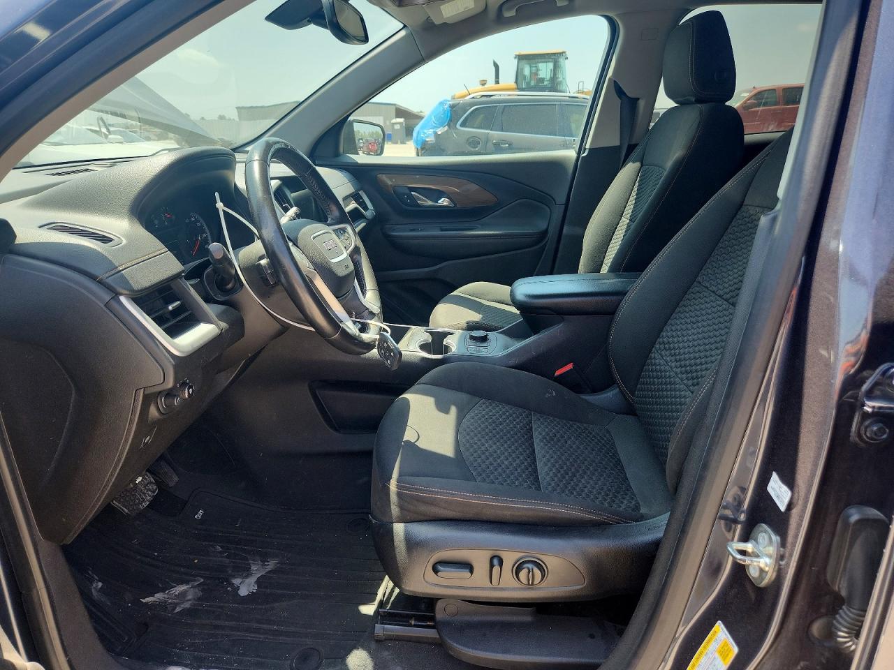 2018 GMC TERRAIN photo 19